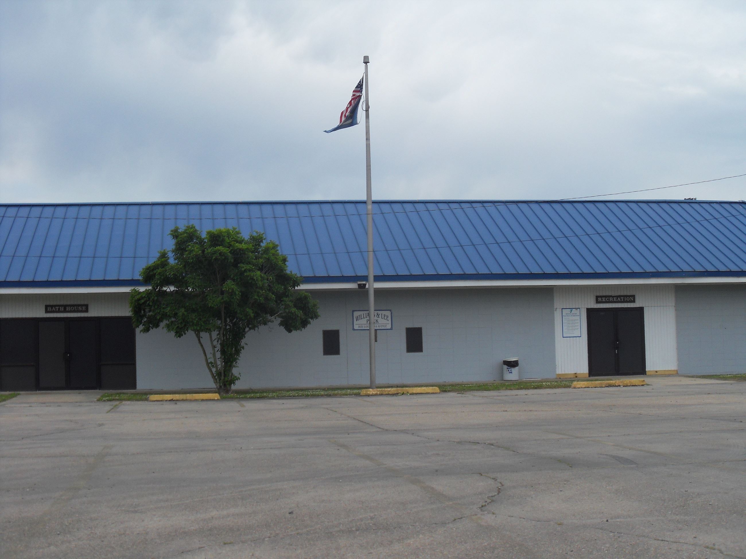 William and Lee Building